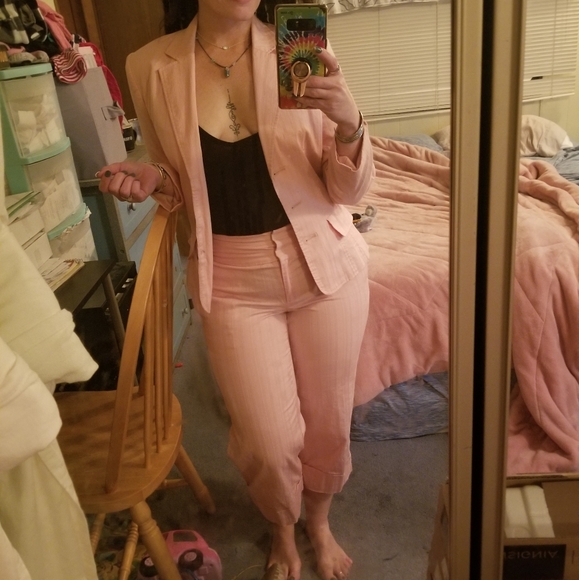 Baby Pink Pants Suit - Picture 3 of 11